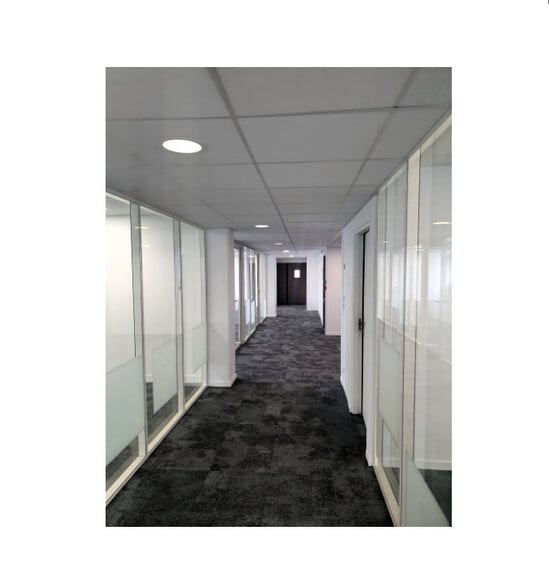 39 Rue Du Gouverneur Général Eboué, Issy-les-Moulineaux à louer - Photo de l’immeuble – Image 3 sur 12