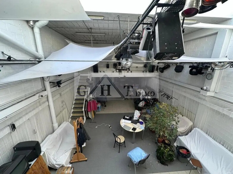 Industriel/Logistique dans Bondoufle à vendre - Photo de l’immeuble – Image 2 sur 9