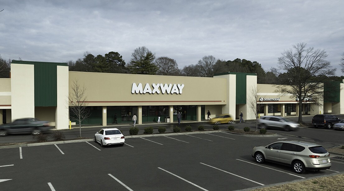 1000-1100 N Miami Blvd, Durham, NC à louer Photo principale– Image 1 sur 4