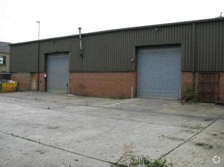 2 Colne Rd, Huddersfield à louer Photo principale– Image 1 sur 4