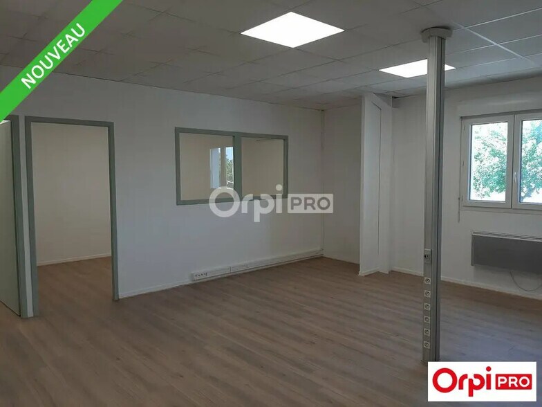 Bureau dans Valence à louer - Photo de l’immeuble – Image 1 sur 7
