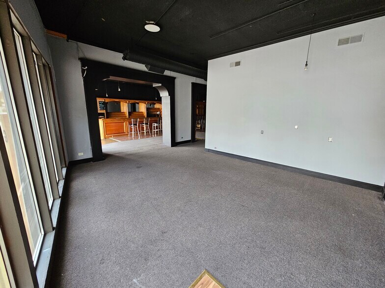 3801 Harrison Ave, Cincinnati, OH à louer - Photo de l’immeuble – Image 3 sur 8