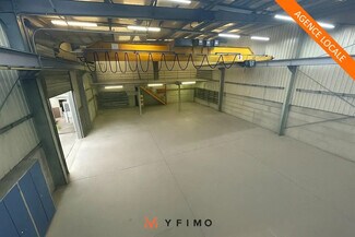 Plus de détails pour Local d'activités à louer