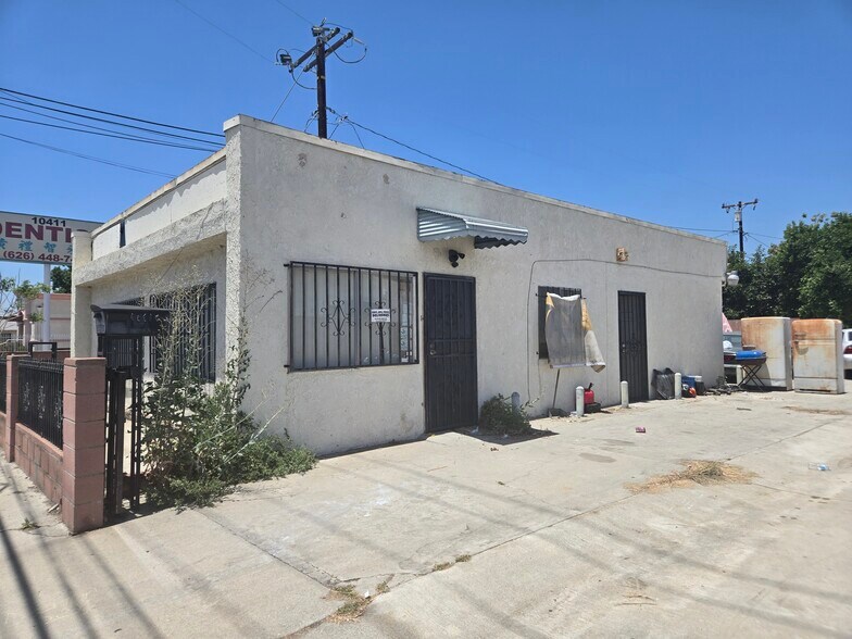 10419 Lower Azusa Rd, Temple City, CA à vendre - Photo de l’immeuble – Image 3 sur 6
