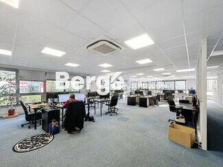 Plus de détails pour Bureau à louer