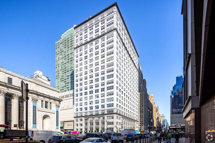 5 Penn Plaza, New York, NY à louer - Photo principale – Image 1 sur 12