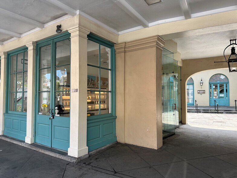 912 Decatur St, New Orleans, LA à louer - Photo de l’immeuble – Image 2 sur 2