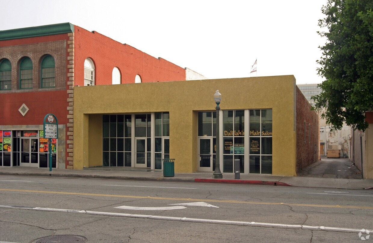 475-479 W 4th St, San Bernardino, CA à louer Photo de l’immeuble– Image 1 sur 21