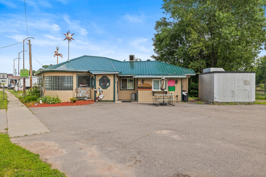 601 Main St, Junction City, WI à vendre - Photo de l’immeuble – Image 2 sur 28
