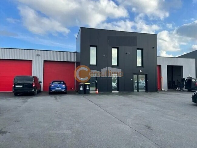 Plus de détails pour Local d’activités à vendre