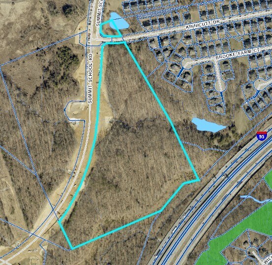 13151 Summit School Rd, Woodbridge, VA à vendre - Photo principale – Image 1 sur 1