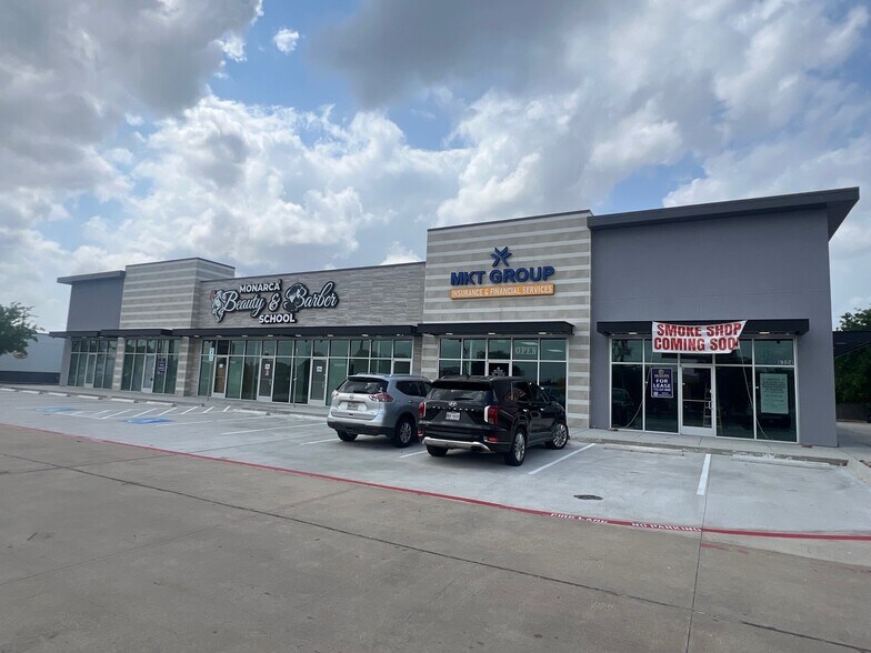 6324 West, Houston, TX à louer - Photo de l’immeuble – Image 1 sur 3