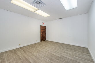 520 Speedwell Ave, Morris Plains, NJ à louer Photo intérieure– Image 1 sur 5