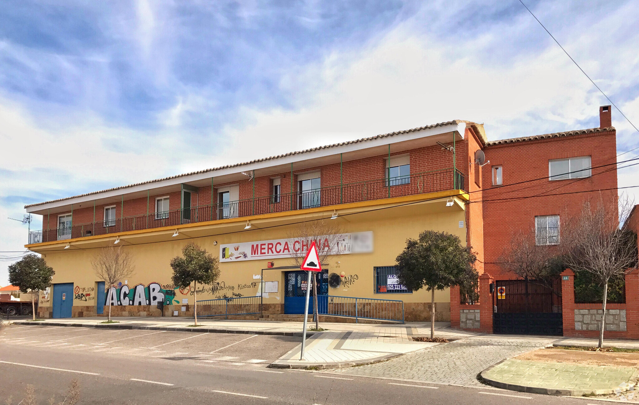 Industriel/Logistique dans Burguillos de Toledo, Toledo à vendre Photo de l’immeuble– Image 1 sur 2