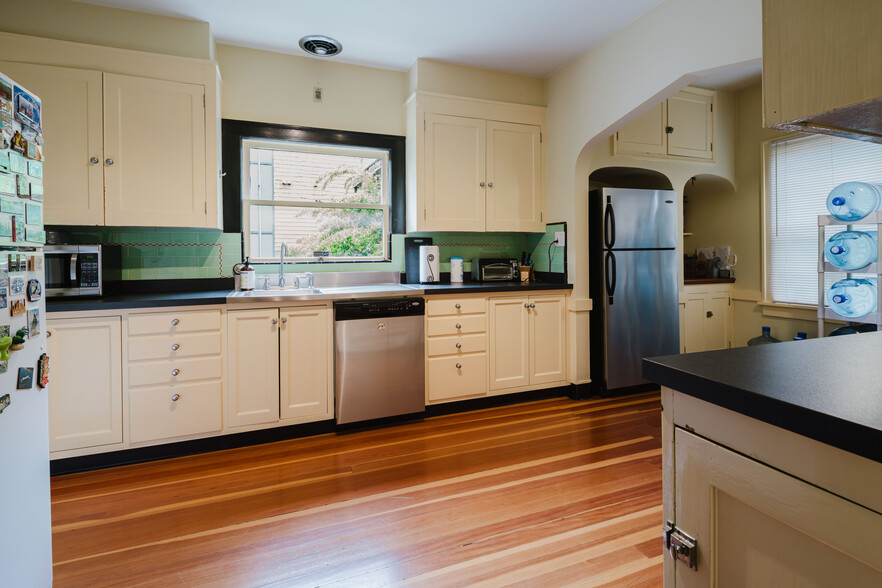 3507 SW Corbett Ave, Portland, OR à vendre - Photo intérieure – Image 3 sur 8