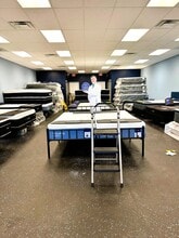 1811-1861 S Ridgeview Rd, Olathe, KS à louer Photo intérieure– Image 2 sur 8