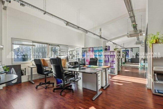Plus de détails pour 31 Avenue Léon Gambetta, Montrouge - Bureau à louer