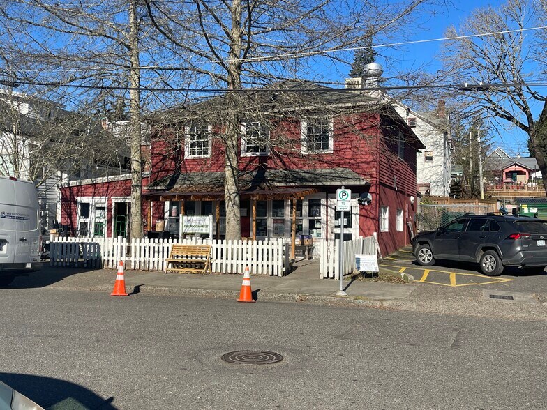 7780 SW Capitol Hwy, Portland, OR à vendre - Photo de l’immeuble – Image 2 sur 8