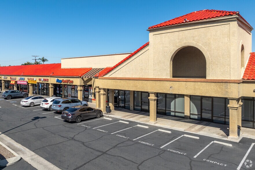 10915-10985 Magnolia Ave, Riverside, CA à louer - Photo principale – Image 1 sur 6