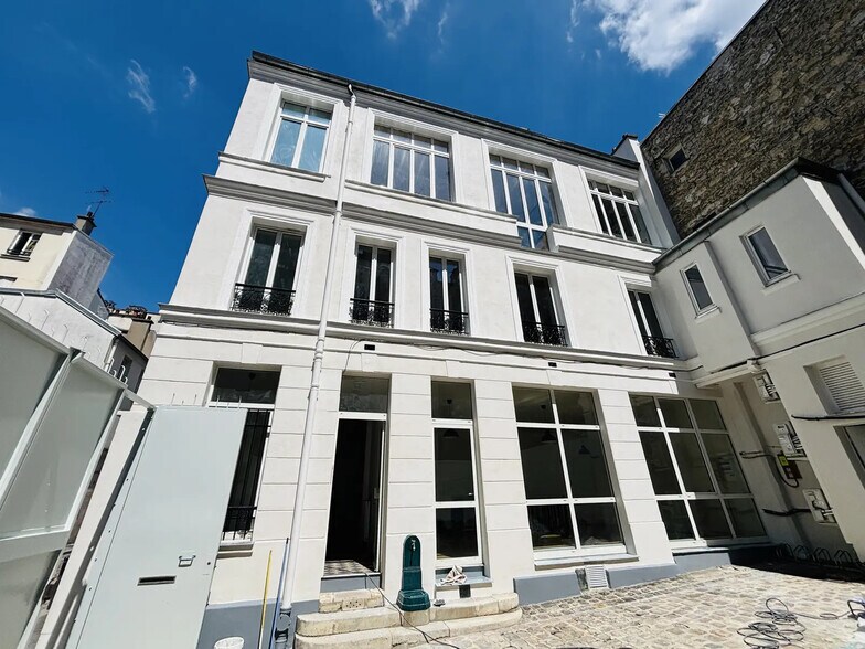 125 Rue De Charonne, Paris à louer - Photo de l’immeuble – Image 1 sur 9