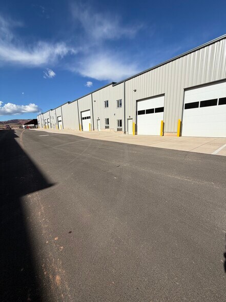 355 N Old Highway 91, Hurricane, UT à louer - Photo de l’immeuble – Image 2 sur 8