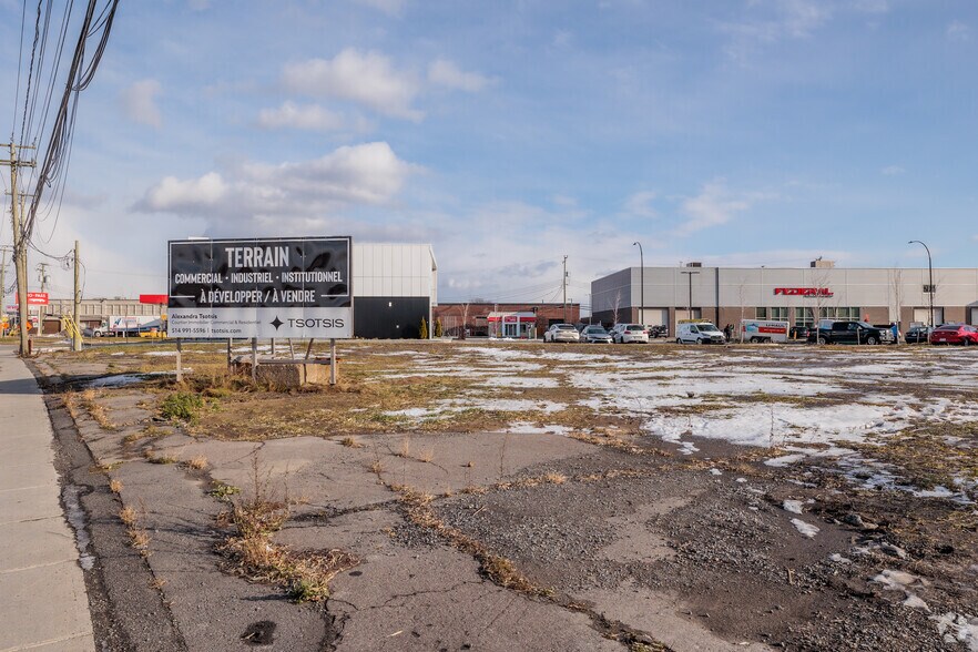 Ch De La Côte-de-Liesse, Montréal, QC à vendre - Photo principale – Image 1 sur 3