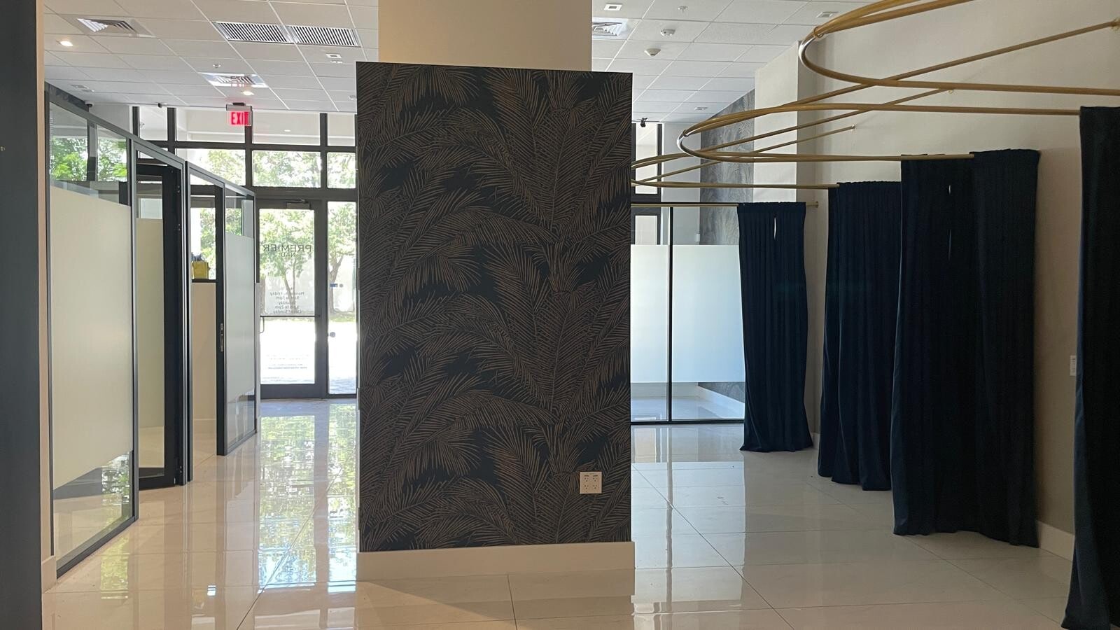 301 Altara Ave, Coral Gables, FL 33146 - Lot #3G/H/I/J - - Photo intérieure - Image 1 of 2