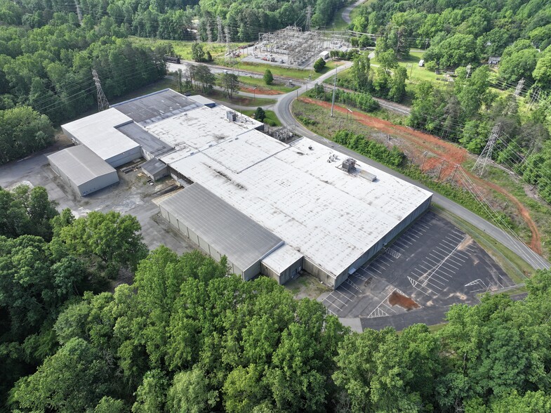 100 Saxony Dr, Mc Adenville, NC à louer - Photo de l’immeuble – Image 2 sur 8