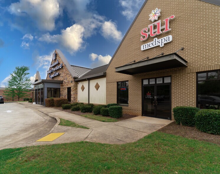 310 Gold Creek Trl, Woodstock, GA à louer - Photo de l’immeuble – Image 2 sur 16
