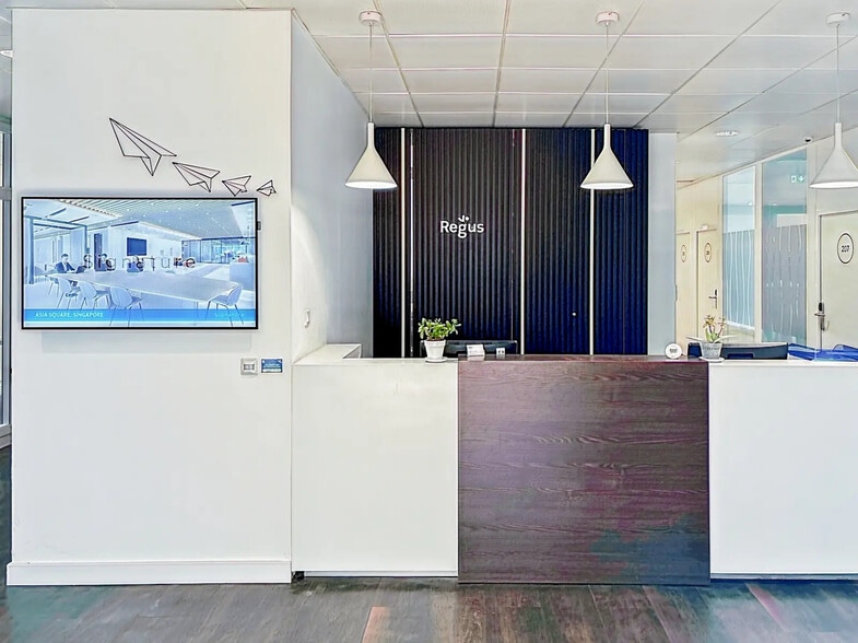 16 Avenue De L'europe, Building Sxb1, Schiltigheim à louer - Hall d’entrée – Image 3 sur 10