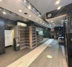 77 E 12th St, New York, NY à louer Photo intérieure– Image 2 sur 5