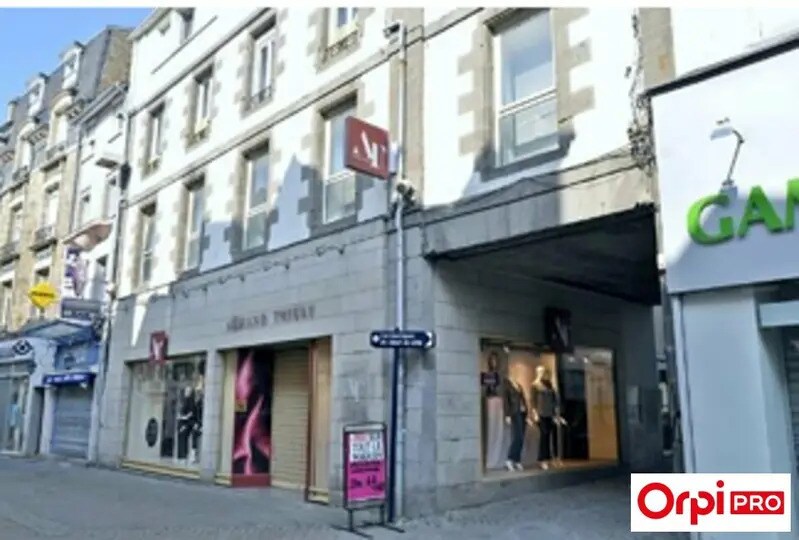 Bureau dans Saint-Brieuc à louer Photo de l’immeuble– Image 1 sur 5