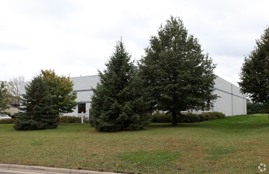 10800 NE Mankato St, Blaine, MN à vendre - Photo de l’immeuble – Image 3 sur 7