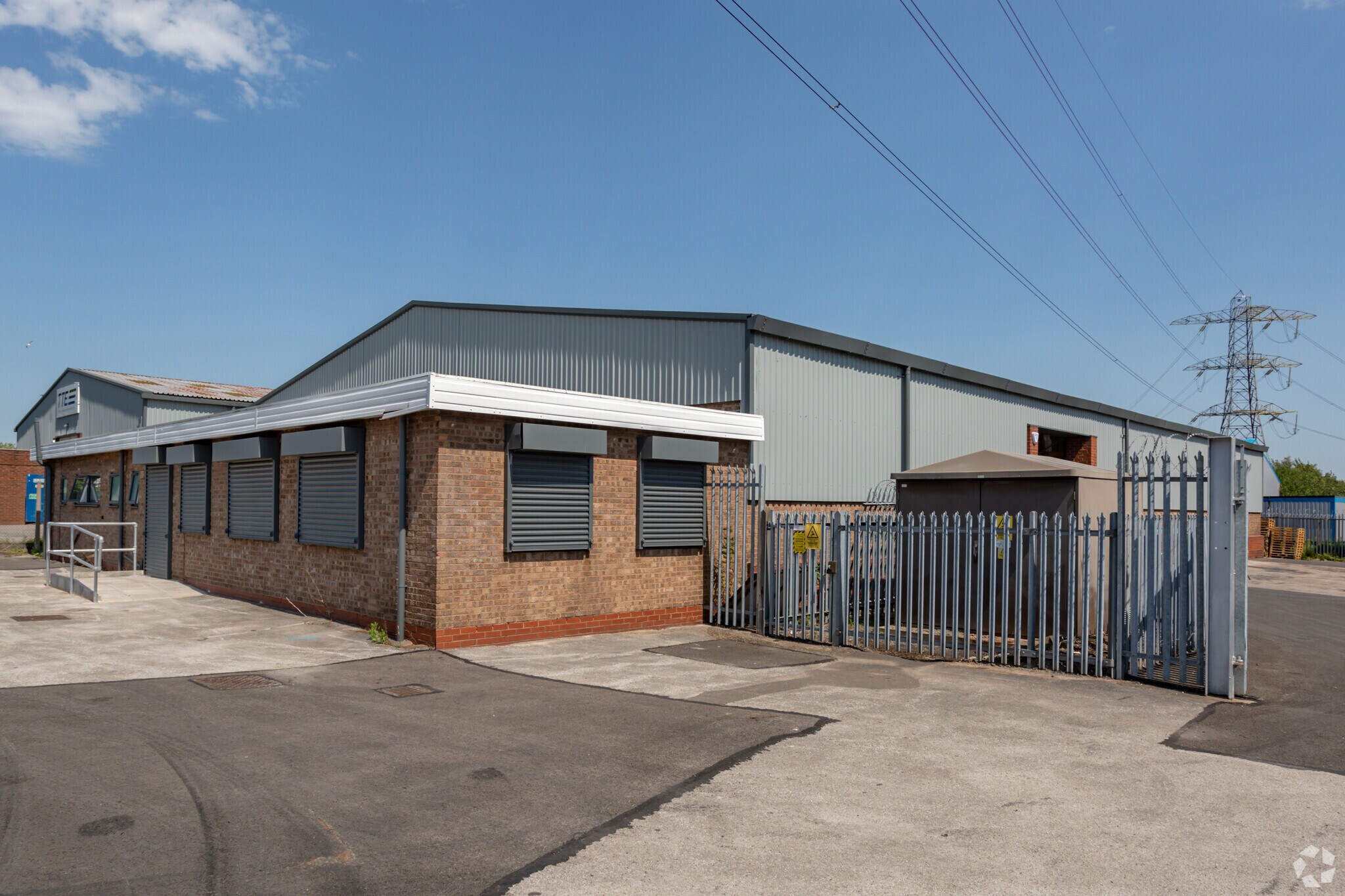Alston Rd, Oldbury à louer Photo principale– Image 1 sur 2