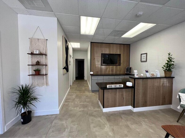 7004 Little River Tpke, Annandale, VA à louer - Photo de l’immeuble – Image 3 sur 6