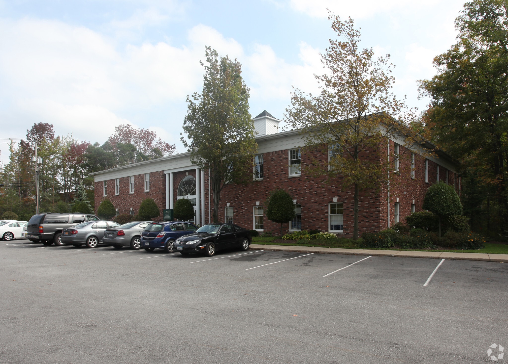 3045 Southwestern Blvd, Orchard Park, NY à louer Photo principale– Image 1 sur 16