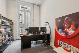 60 Rue Pierre Charron, Paris à louer Photo intérieure– Image 2 sur 6