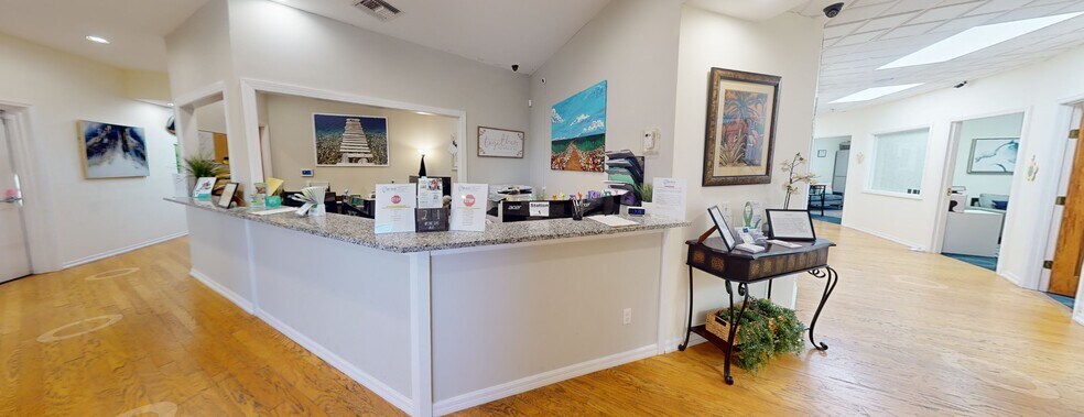 145 NW Central Park Plz, Port Saint Lucie, FL à vendre - Numérisation 3D Matterport – Image 3 sur 22