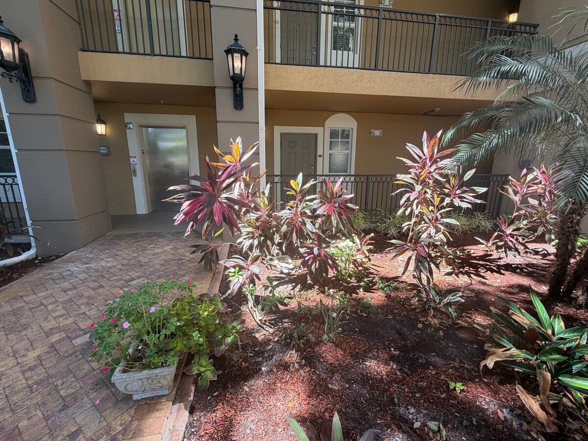 1268 11th St, Sarasota, FL 34236 - Lot 2104 - - Autre - Image 1 of 3