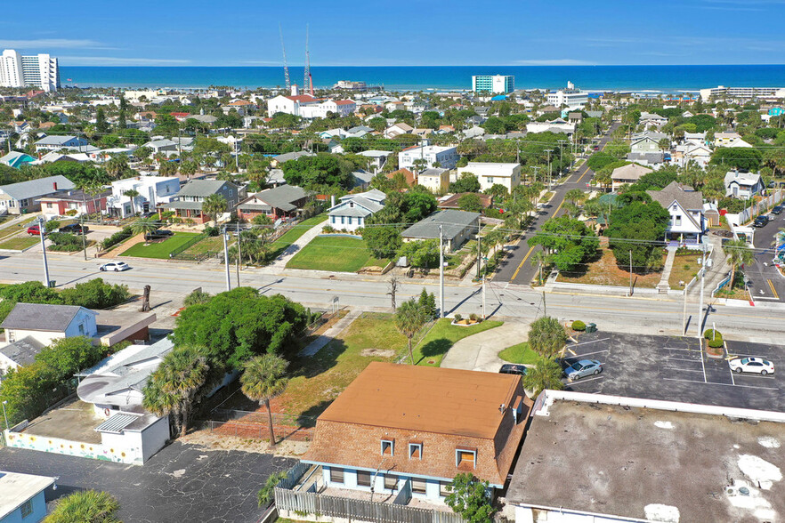 162 Peninsula Dr S, Daytona Beach, FL à vendre - Photo de l’immeuble – Image 2 sur 50