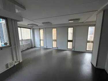 Bureau dans Saint-Étienne à vendre Photo de l’immeuble– Image 1 sur 5