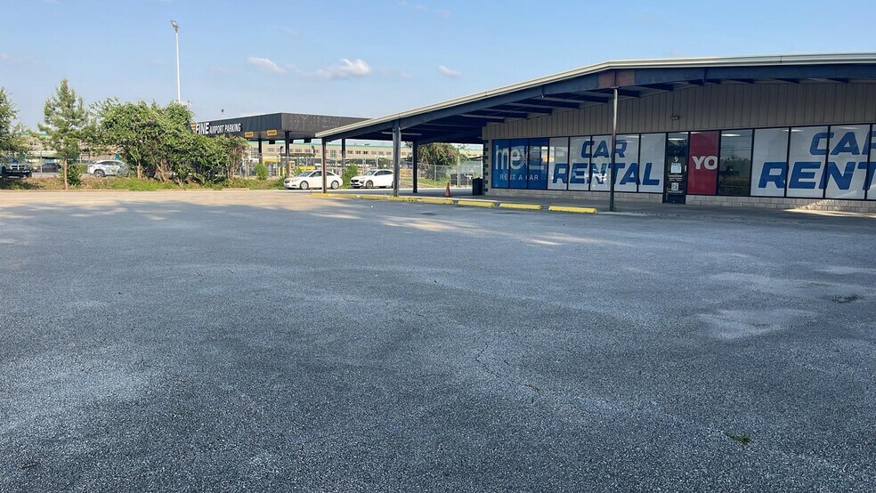 3200 Greens Rd, Houston, TX à louer - Photo de l’immeuble – Image 3 sur 8