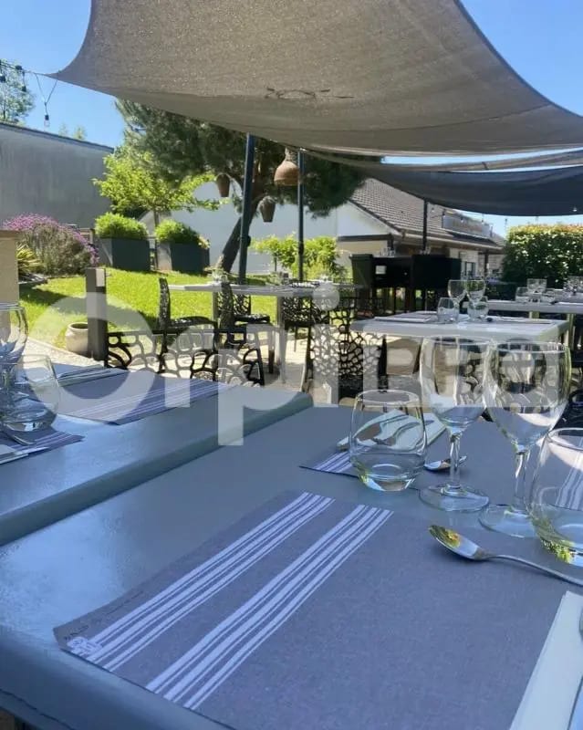 Plus de détails pour Local commercial à louer