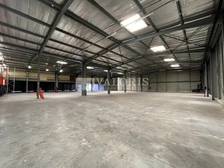 Industriel/Logistique dans Aix-en-Provence à louer - Photo de l’immeuble – Image 2 sur 9