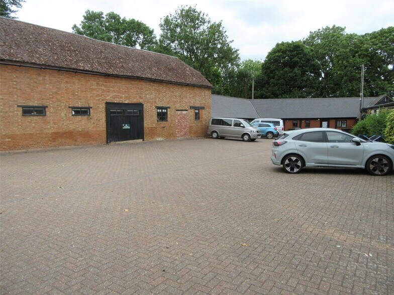 Stowe Castle Business Park, Buckingham à louer - Photo de l’immeuble – Image 2 sur 6