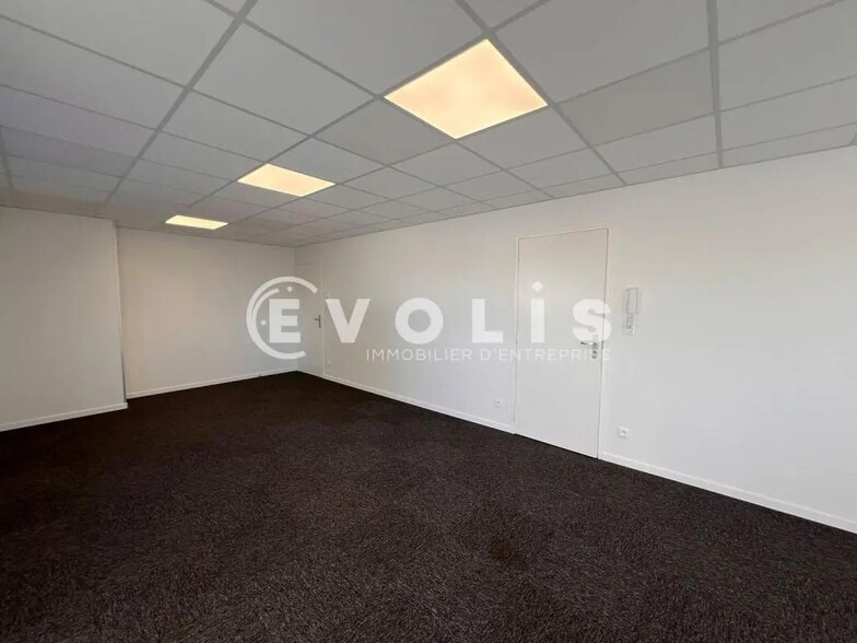 Bureau dans Pompignac à louer - Photo intérieure – Image 3 sur 4