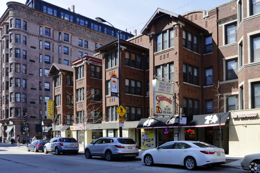 440 W Diversey Pky, Chicago, IL à louer - Photo de l’immeuble – Image 2 sur 8