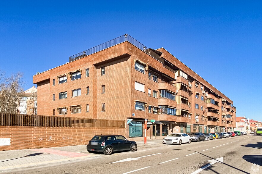 Local commercial dans Leganés, Madrid à louer - Photo principale – Image 1 sur 1