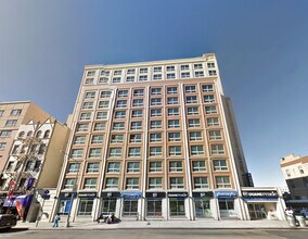 3225 3rd Ave, Bronx, NY à louer Photo de l’immeuble– Image 1 sur 6