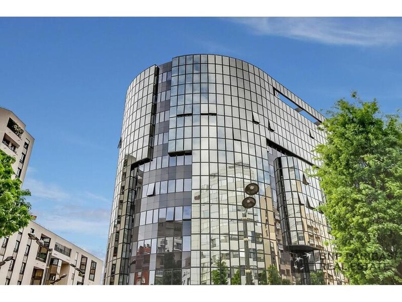 44 Avenue Georges Pompidou, Levallois-Perret à louer - Photo de l’immeuble – Image 1 sur 7